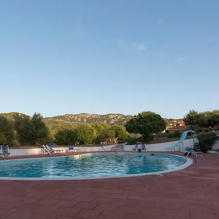 Trilocale Vista Piscina *
